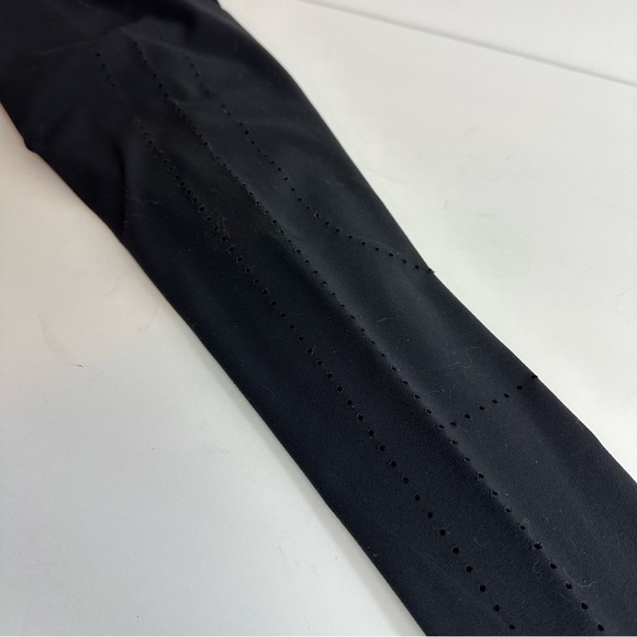 Gymshark Leggings Women's sz XS black Eyelet detail athleisure athletic gym - Picture 3 of 10